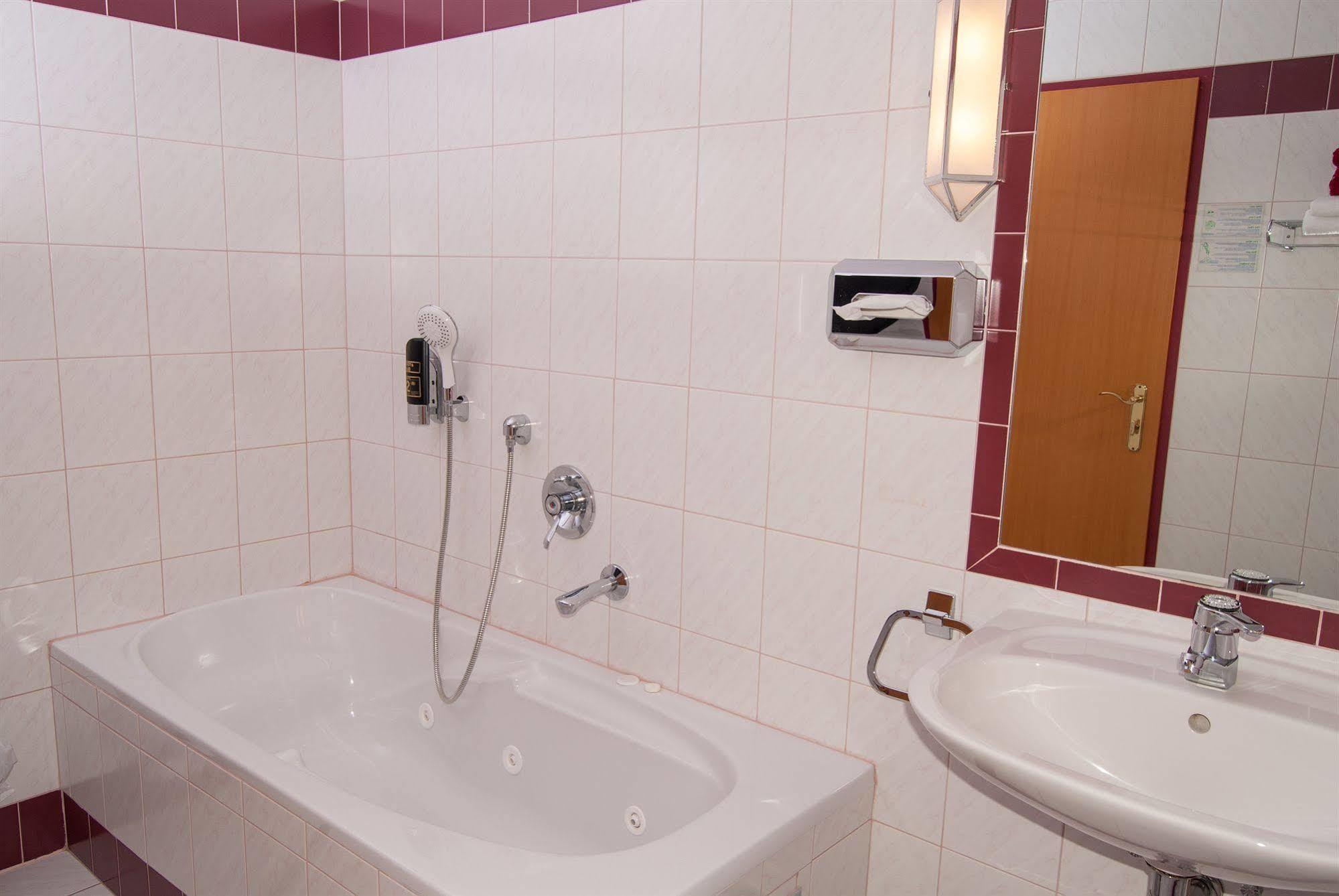Karlstetten Hotel Residenz Hoessinger מראה חיצוני תמונה